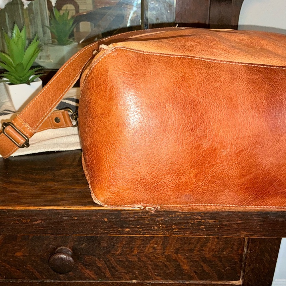 Bed Stu Leather Rockaway Shoulder Bag Crossbody Tote Tan Rustic $345 - Picture 8 of 13